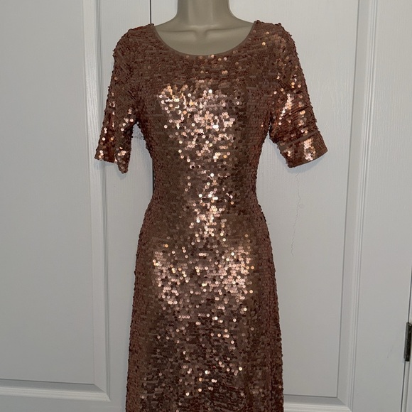 BCBS FORMAL ROSE GOLD SEQUIN FLOOR LENGTH GOWN FAB LOW SCOOP BACK-JAW DROPPING! - Picture 2 of 10